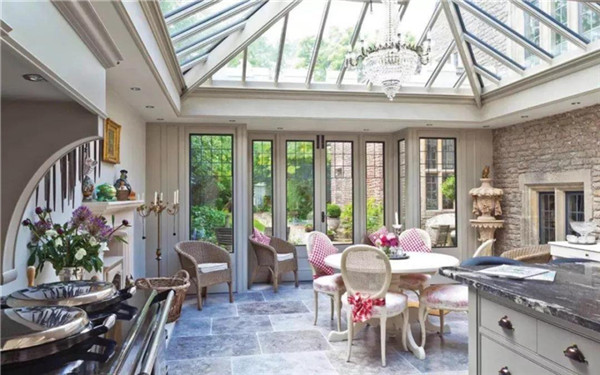 陽光房選擇什么樣的風(fēng)格才好，定制需要注意哪些問題？